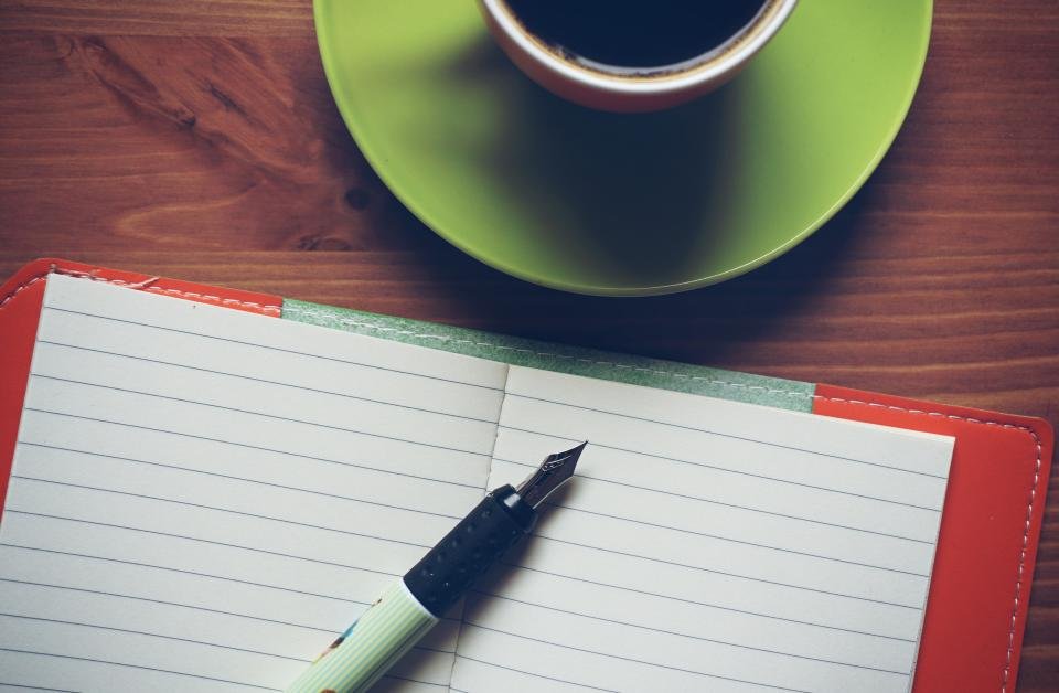 Escolher um momento de silêncio para atravessar a semana